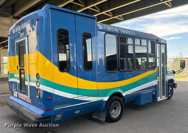 image for item EO0744 2016 Eldorado Aerotech E450 shuttle bus