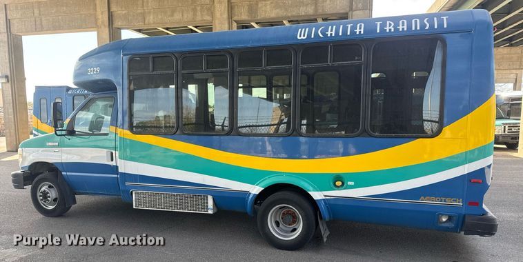 image for item EO0744 2016 Eldorado Aerotech E450 shuttle bus