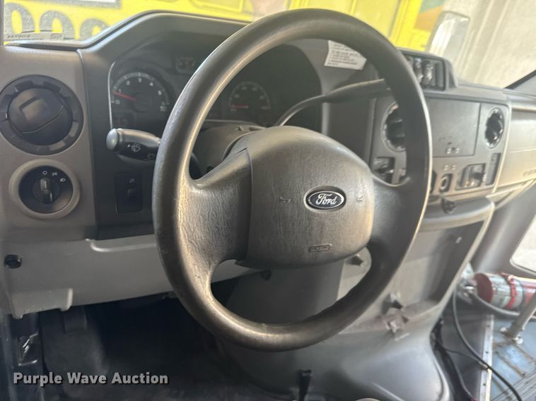 image for item EO0744 2016 Eldorado Aerotech E450 shuttle bus