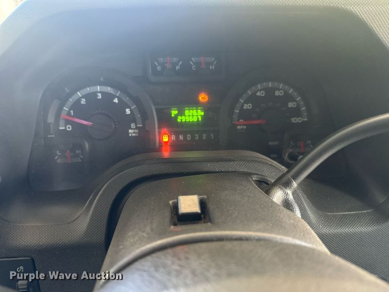 image for item EO0744 2016 Eldorado Aerotech E450 shuttle bus