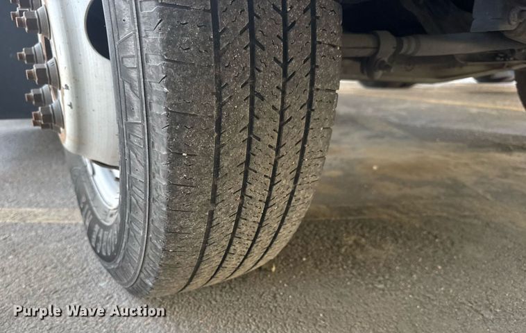 image for item EO0744 2016 Eldorado Aerotech E450 shuttle bus