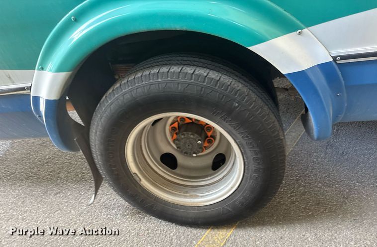 image for item EO0744 2016 Eldorado Aerotech E450 shuttle bus