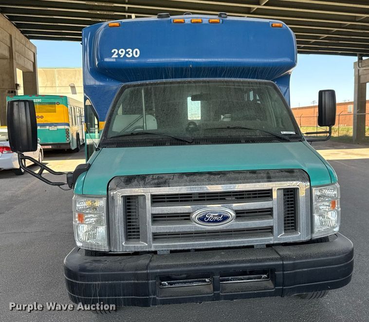 image for item EO0745 2015 Eldorado Aerotech E450 shuttle bus