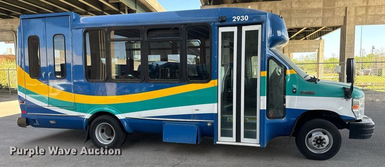 image for item EO0745 2015 Eldorado Aerotech E450 shuttle bus