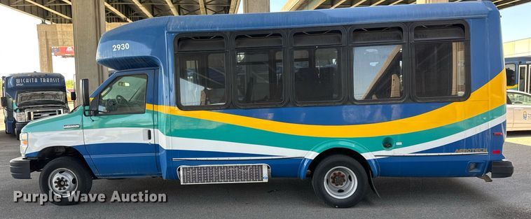 image for item EO0745 2015 Eldorado Aerotech E450 shuttle bus