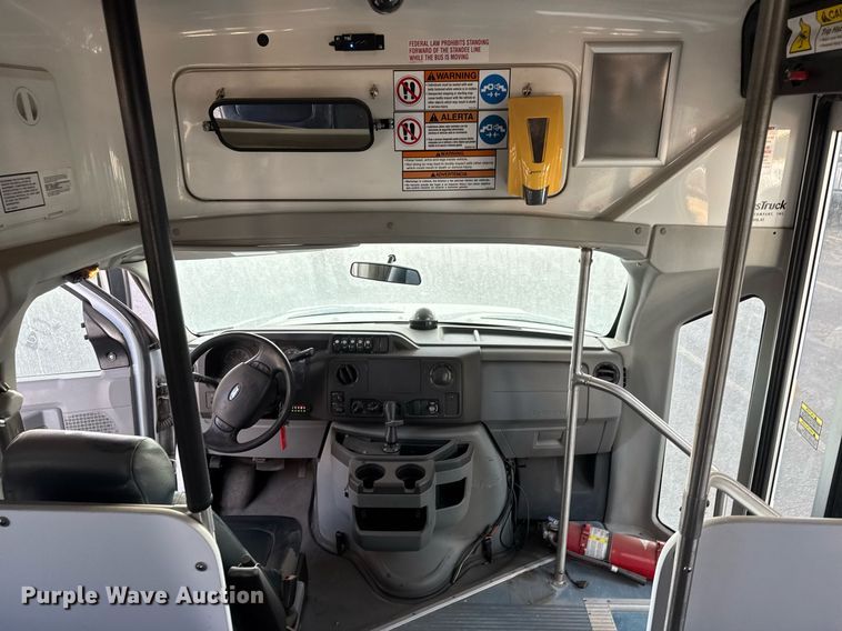 image for item EO0745 2015 Eldorado Aerotech E450 shuttle bus