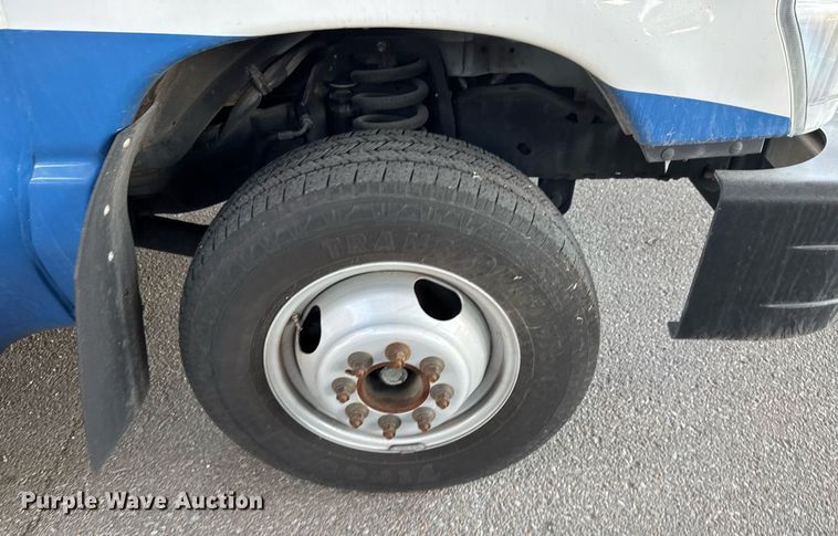 image for item EO0745 2015 Eldorado Aerotech E450 shuttle bus