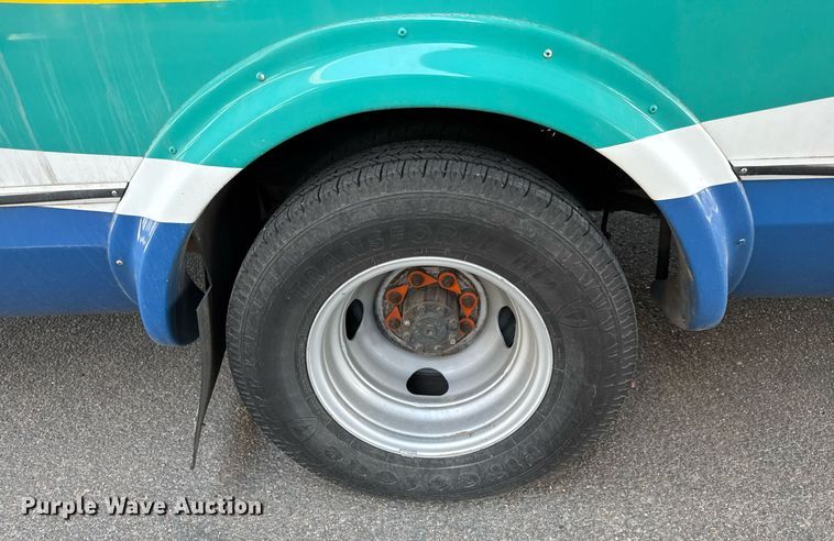 image for item EO0745 2015 Eldorado Aerotech E450 shuttle bus