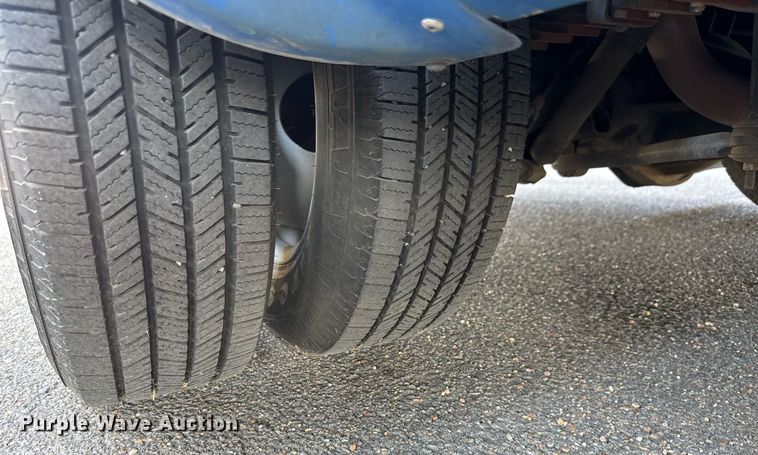 image for item EO0745 2015 Eldorado Aerotech E450 shuttle bus