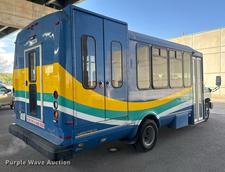 image for item EO0746 2016 Eldorado Aerotech E450 shuttle bus