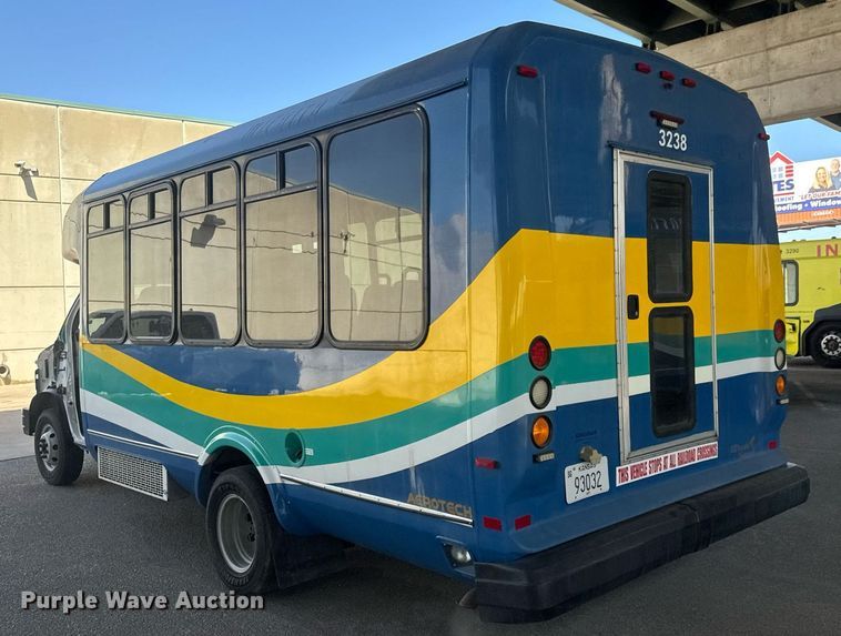 image for item EO0746 2016 Eldorado Aerotech E450 shuttle bus