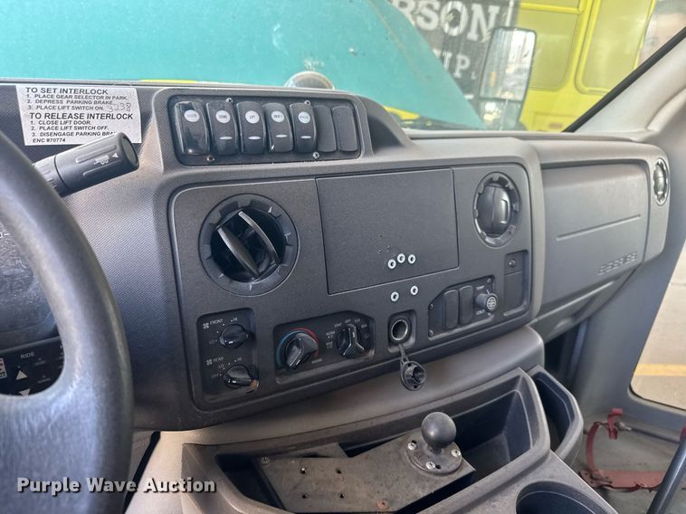 image for item EO0746 2016 Eldorado Aerotech E450 shuttle bus