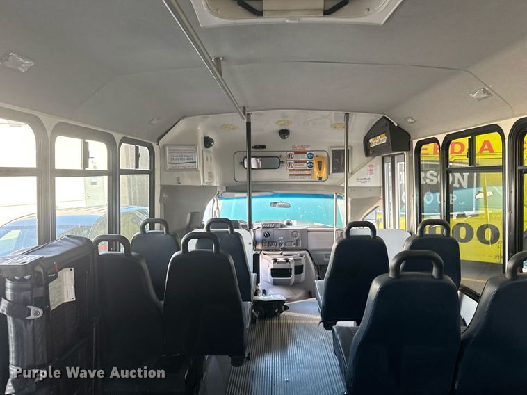 image for item EO0746 2016 Eldorado Aerotech E450 shuttle bus