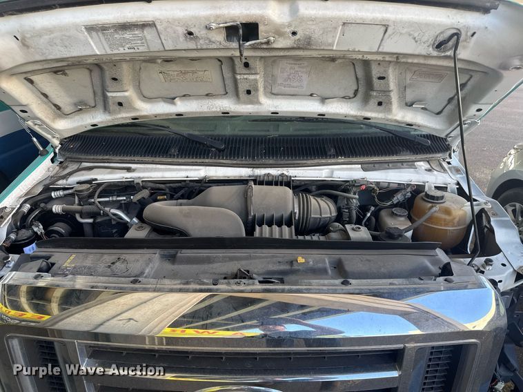 image for item EO0746 2016 Eldorado Aerotech E450 shuttle bus