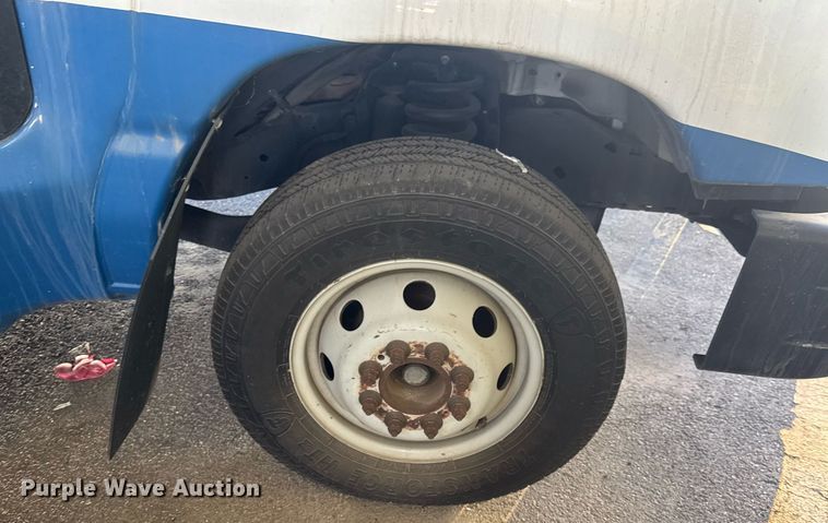 image for item EO0746 2016 Eldorado Aerotech E450 shuttle bus