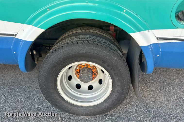 image for item EO0746 2016 Eldorado Aerotech E450 shuttle bus