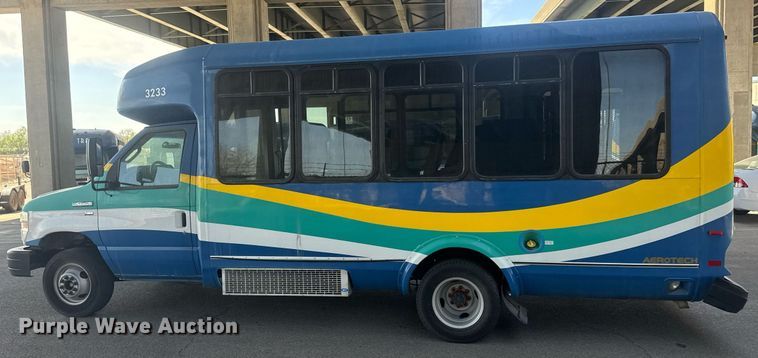 image for item EO0747 2016 Eldorado Aerotech E450 shuttle bus