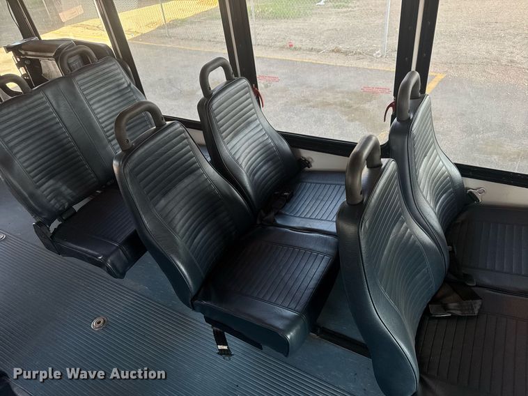 image for item EO0747 2016 Eldorado Aerotech E450 shuttle bus