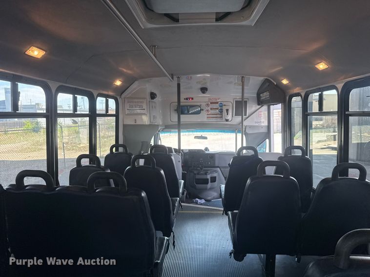 image for item EO0747 2016 Eldorado Aerotech E450 shuttle bus