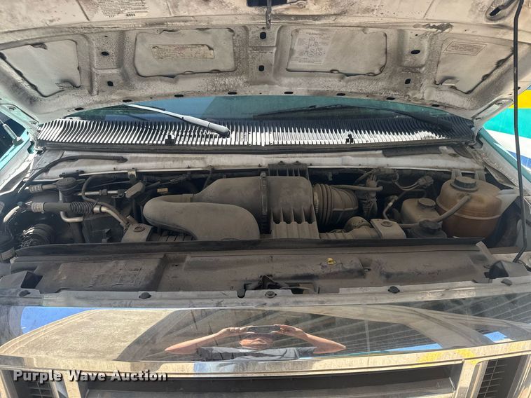 image for item EO0747 2016 Eldorado Aerotech E450 shuttle bus