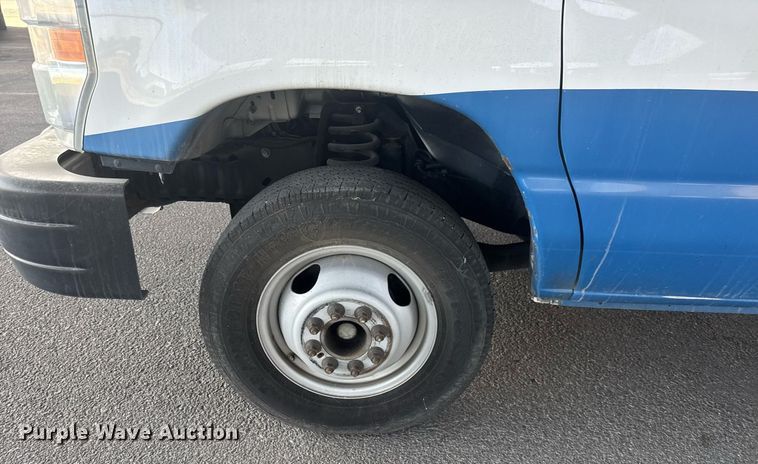 image for item EO0747 2016 Eldorado Aerotech E450 shuttle bus