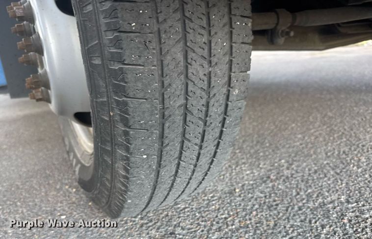 image for item EO0747 2016 Eldorado Aerotech E450 shuttle bus