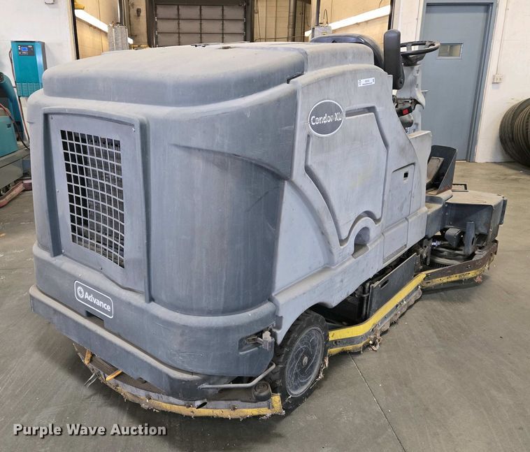 image for item EO0750 Condor  XL floor scrubber 