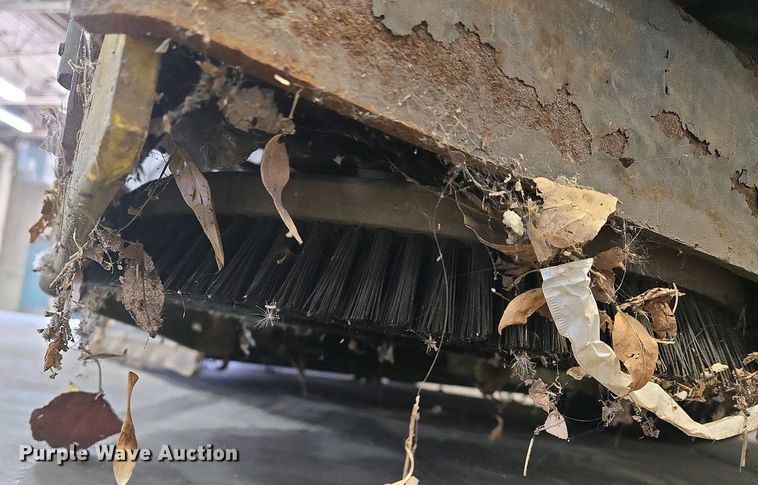 image for item EO0750 Condor  XL floor scrubber 