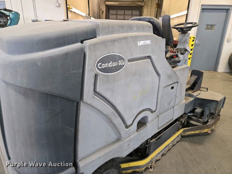 image for item EO0750 Condor  XL floor scrubber 