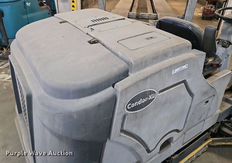 image for item EO0750 Condor  XL floor scrubber 