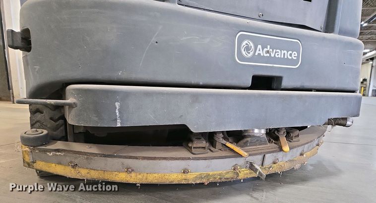 image for item EO0750 Condor  XL floor scrubber 