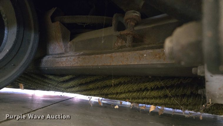 image for item EO0750 Condor  XL floor scrubber 