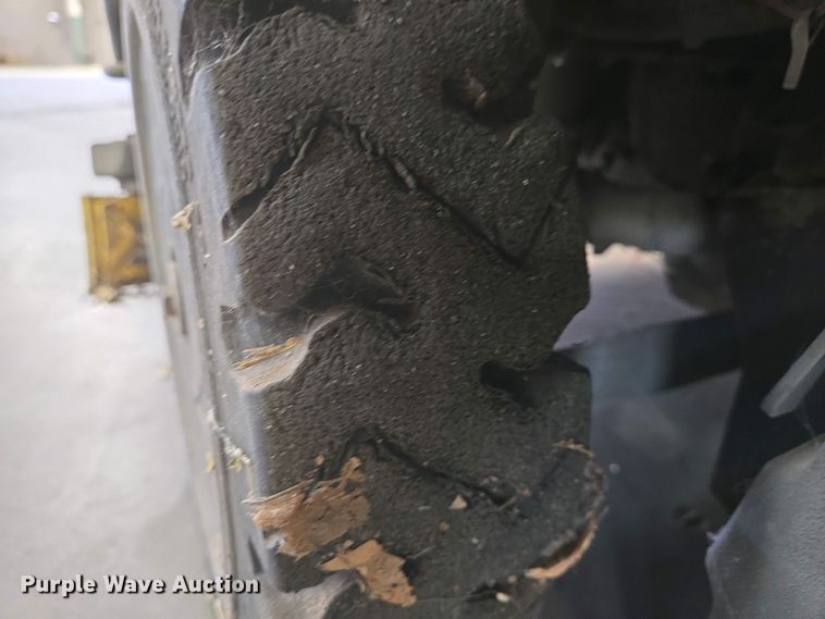 image for item EO0750 Condor  XL floor scrubber 