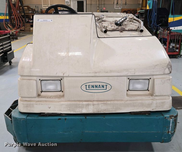 image for item EO0752 Tenant 7400 floor scrubber