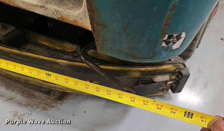 image for item EO0752 Tenant 7400 floor scrubber