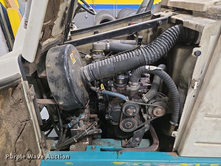 image for item EO0752 Tenant 7400 floor scrubber