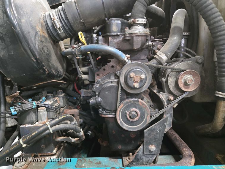 image for item EO0752 Tenant 7400 floor scrubber