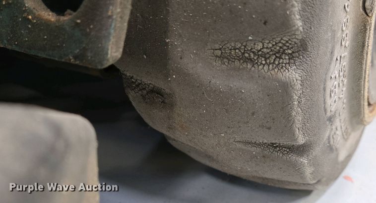 image for item EO0752 Tenant 7400 floor scrubber