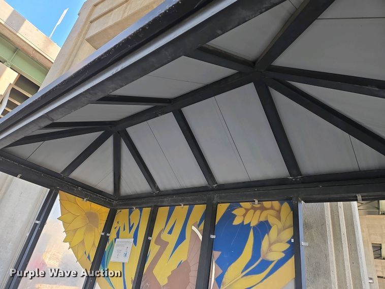 image for item EO0754 Bus stop shelter