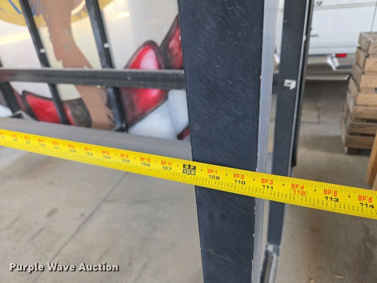 image for item EO0754 Bus stop shelter