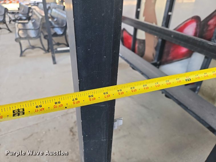 image for item EO0754 Bus stop shelter