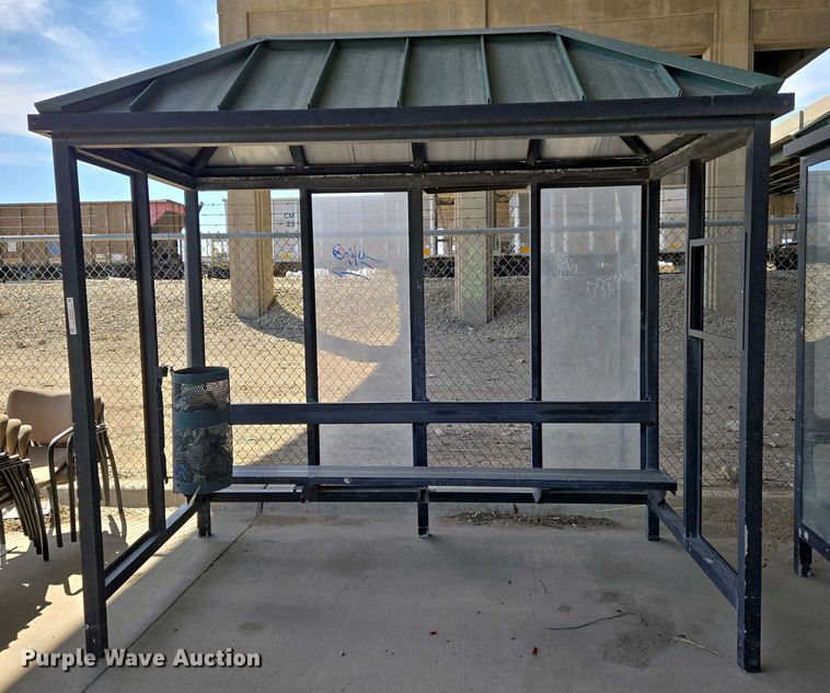 image for item EO0755 Bus stop shelter