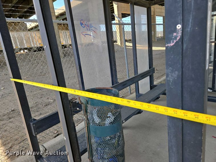 image for item EO0755 Bus stop shelter