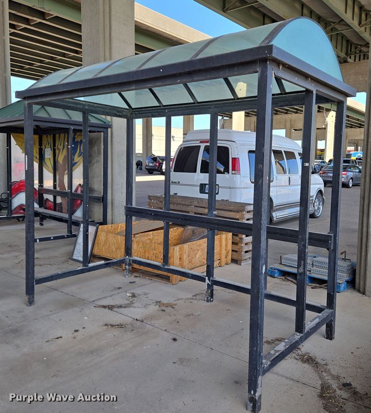 image for item EO0758 Bus stop shelter