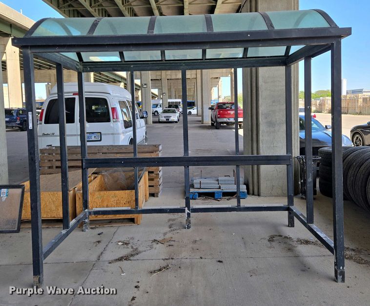 image for item EO0758 Bus stop shelter