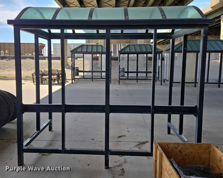 image for item EO0758 Bus stop shelter