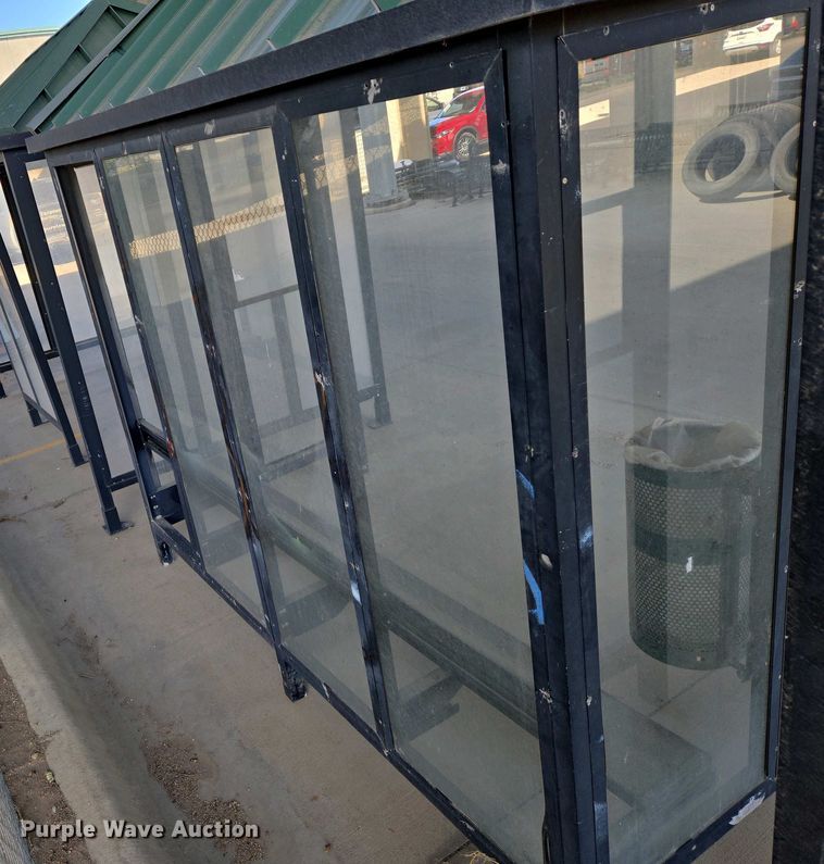 image for item EO0759 Bus stop shelter