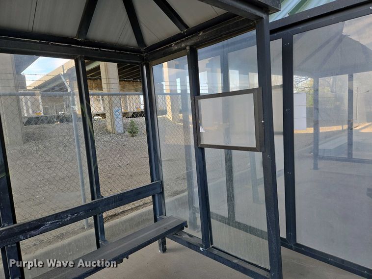 image for item EO0759 Bus stop shelter