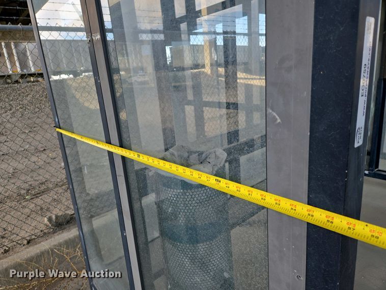 image for item EO0759 Bus stop shelter