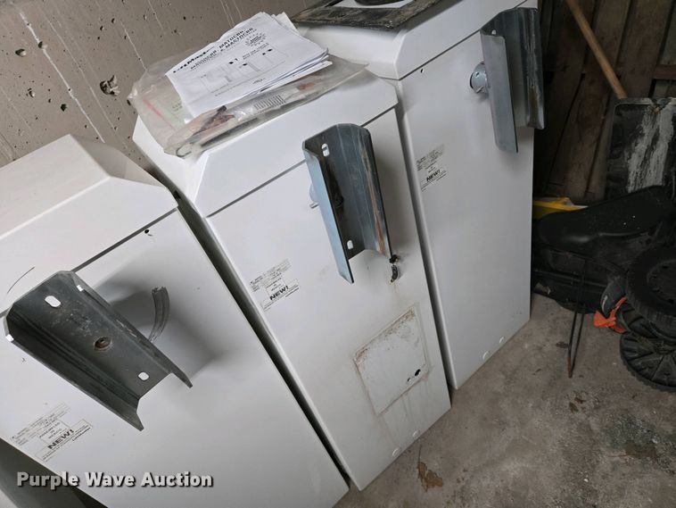 image for item EO0760 (5) Liftmaster MAT-DC-BB3 barrier gates